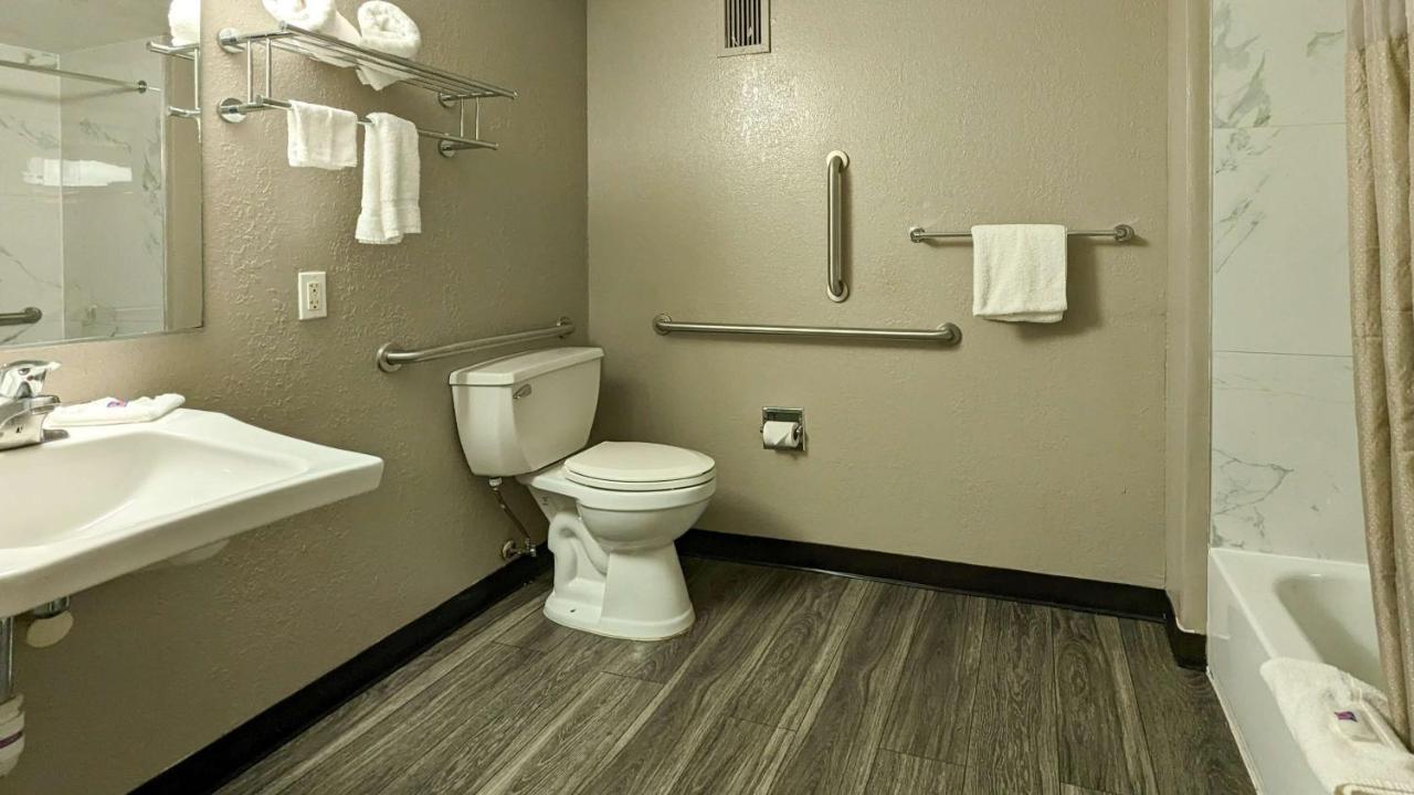Motel 6-Danvers, Ma - Boston North Exterior photo