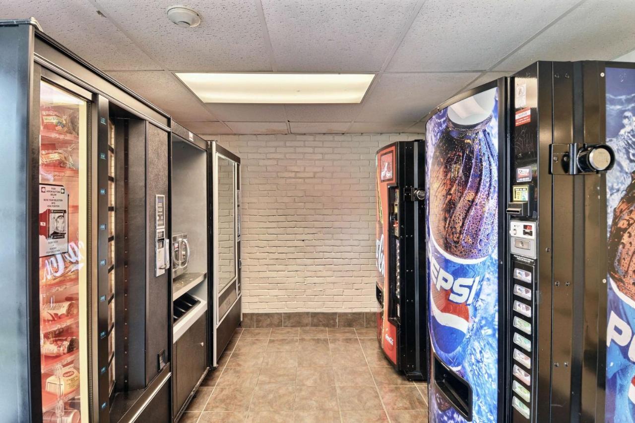 Motel 6-Danvers, Ma - Boston North Exterior photo