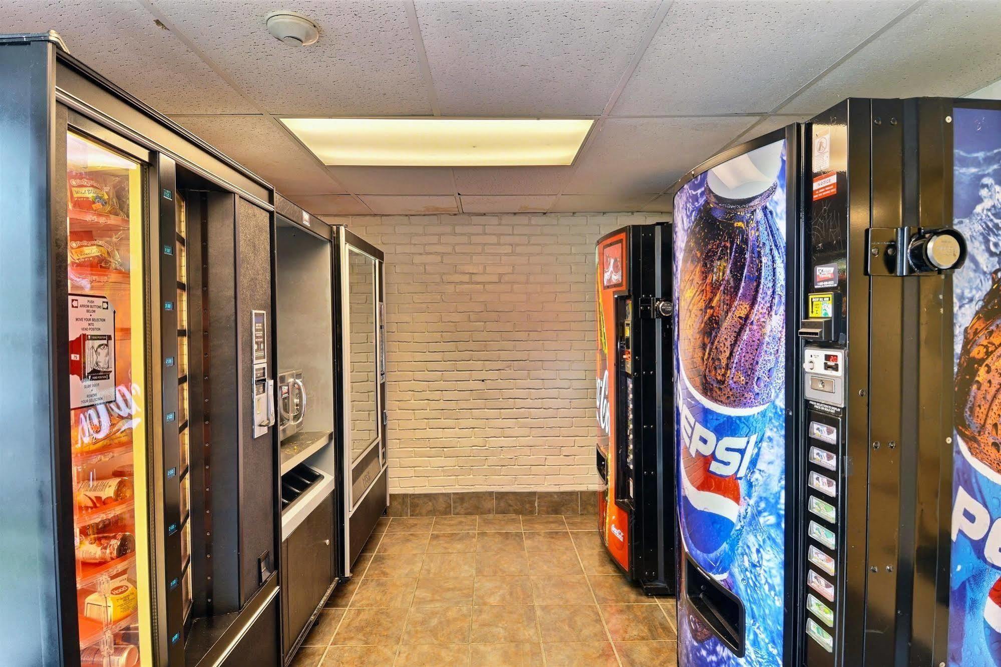 Motel 6-Danvers, Ma - Boston North Exterior photo